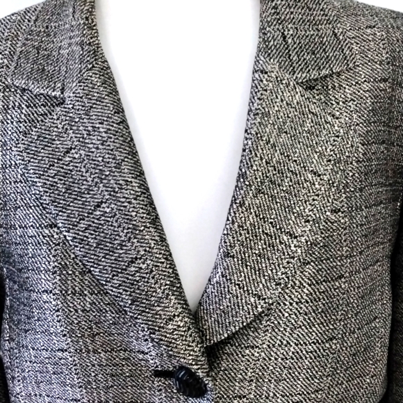 TAHARI Arthur S. Levine 2 piece skirt suit, size 12P - Picture 5 of 16